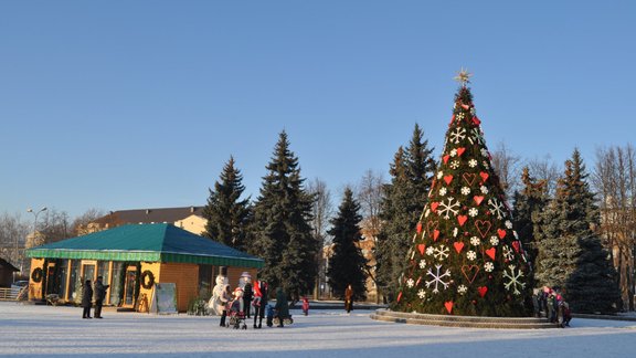 Daugavpils Ziemassvētku egle - 1