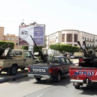 Kaujinieki ielenkuši Lībijas Ārlietu ministriju