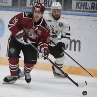 Rīgas 'Dinamo' negūst vārtus Čeļabinskā un 'sausā' zaudē 'Traktor'