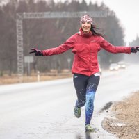 Skrējiens no Rīgas līdz Valmierai kā dāvana sev svētkos. Ultramaratonistes Martas stāsts