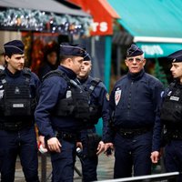 Во время стрельбы в Париже погибли три человека. Нападавший только что вышел из тюрьмы