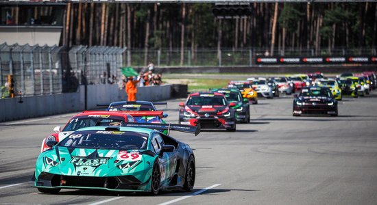 'Flash Racing Latvia' izcīna ilgi gaidītu uzvaru Ziemeļeiropas sešu stundu izturības braucienā