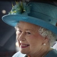 Lielbritānijā atzīmē Elizabetes II kronēšanas 60 gadadienu