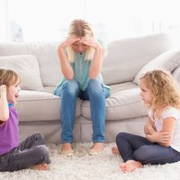 Darīt par daudz bērnu labā – viena no sešām tipiskākajām vecāku kļūdām