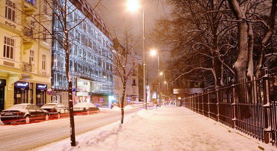 RD Satiksmes departaments: sniega tīrītājus gaida darba pilna nakts