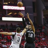 Bertāna 'Spurs' uzvar 'Rockets' un iekļūst Rietumu konferences finālā