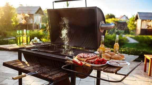 grils grilēšana pikniks