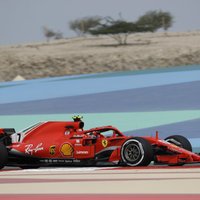 Raikonens ātrākais pirmajos divos F-1 Bahreinas etapa treniņbraucienos
