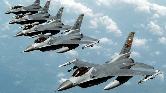 U.S. Air Force F-16 "Fighting Falcon"