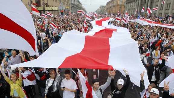 Baltkrievija vēsturiskais karogs protesti