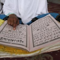 Irānā par Korāna apgānīšanu pakārti divi vīrieši