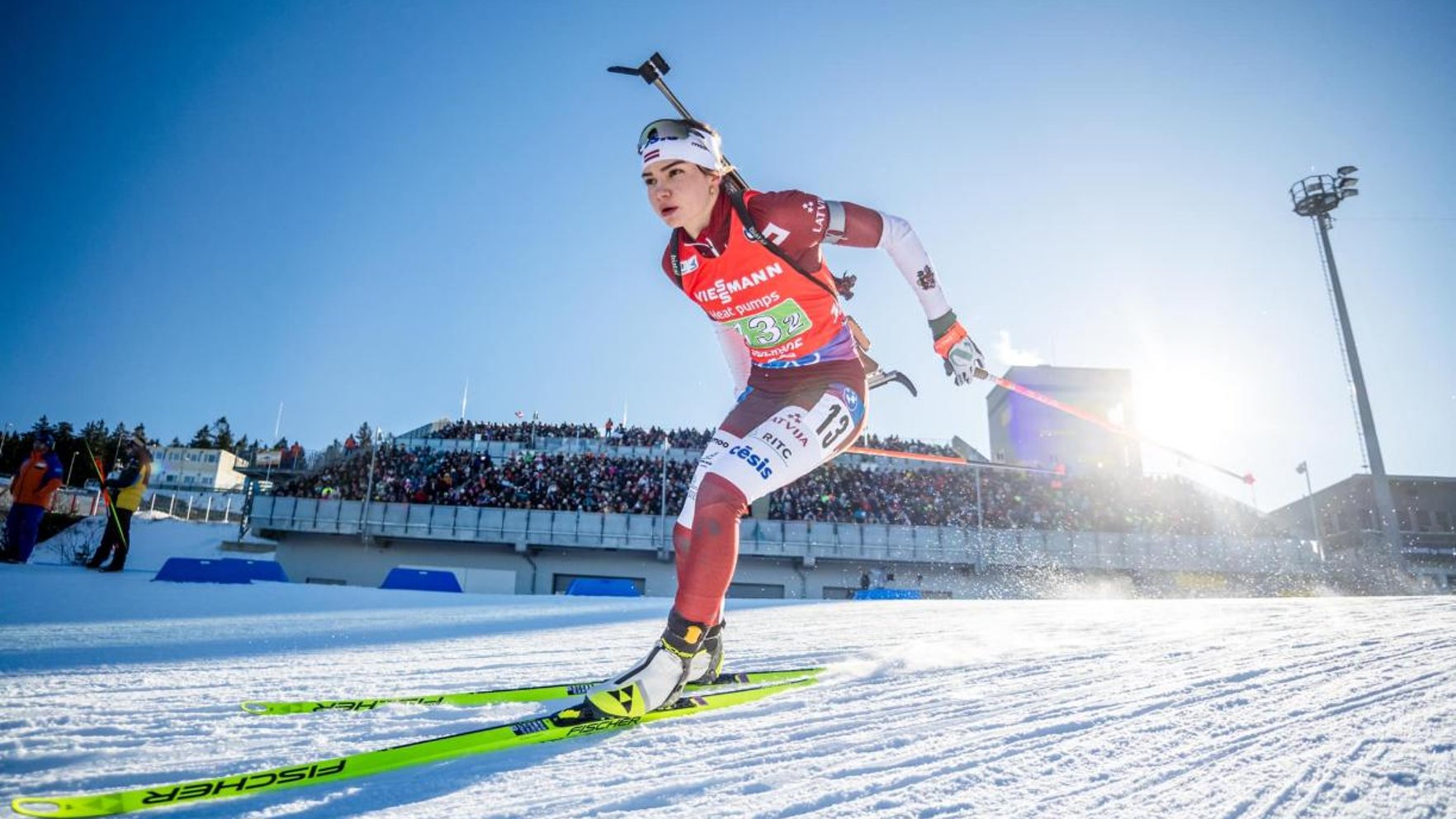 Talantīgā biatloniste Volfa pasaules čempionāta sprintā apsteidz Bendiku, abas iekļūst iedzīšanā