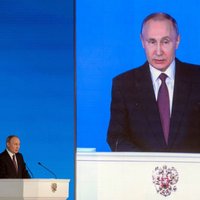 'Tas būs kā meteorīts': Putins pastāsta par Krievijas 'neuzvaramo' ieroci