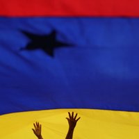 Brazīlija no Venecuēlas sākusi atsaukt diplomātus