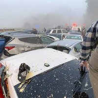 Десятки человек пострадали из-за столкновения 63 автомобилей в США