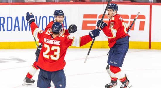 "Panthers" bez Balinska sastāvā iekļūst NHL konferences finālā