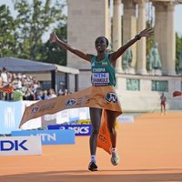 Etiopijas skrējēja Beriso izcīna pasaules čempionāta zeltu maratona distancē