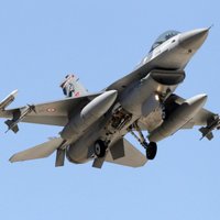 Turcijas lidmašīnas bombardē kurdu kaujiniekus Irākas pierobežā
