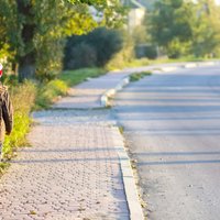 Psihoterapeits: bērnam jāmāca, kā rīkoties baiļu situācijās uz ceļa un sabiedriskajā transportā