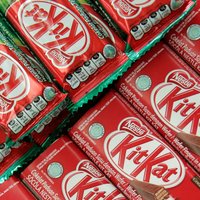 'KitKat' un brokastu pārslas maksās dārgāk, 'Nestle' plāno paaugstināt produktu cenas