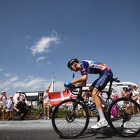 Satriecošais Neilands tuvu sensacionālai uzvarai 'Tour de France' posmā