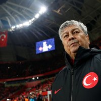 Žurnālisti ignorējuši Turcijas futbola izlases treneri Lučesku