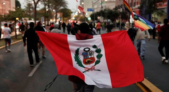 Протесты в Перу: сторонники бывшего президента штурмуют аэропорты, есть погибшие