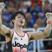 Japānas olimpisko zelta medaļu klāstu Rio papildina vingrotājs Učimura