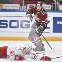 Rīgas 'Dinamo' rezultatīvā mačā nespēj pārtraukt zaudējumu sēriju