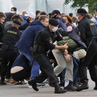 В Минске проходит стихийная акция в поддержку Бабарико и Цепкало