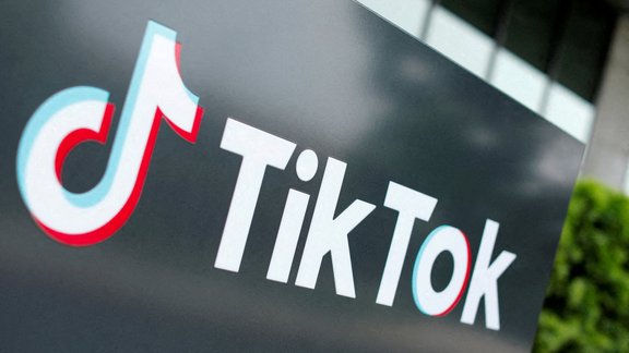 Ķīna apsver "TikTok" pārdošanu Īlonam Maskam, ziņo "Bloomberg"