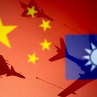 КНР проводит учения со стрельбами в Тайваньском проливе