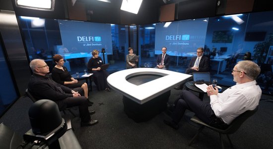 'Delfi TV ar Jāni Domburu' diskutē mediķi un politiķi. Pilns teksts