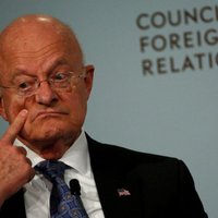 Глава национальной разведки США уходит в отставку