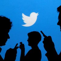Twitter перестал скрывать аккаунты российских властей