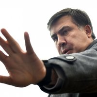 Ukrainas CVK nereģistrē Saakašvili partijas kandidātus parlamenta vēlēšanām