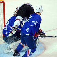 Latvijas hokejisti pārbaudes spēlē uzņem Franciju