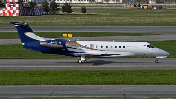 Embraer Legacy 600