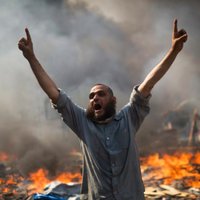 Islāmistu demonstranti Ēģiptē nolinčojuši taksometra vadītāju