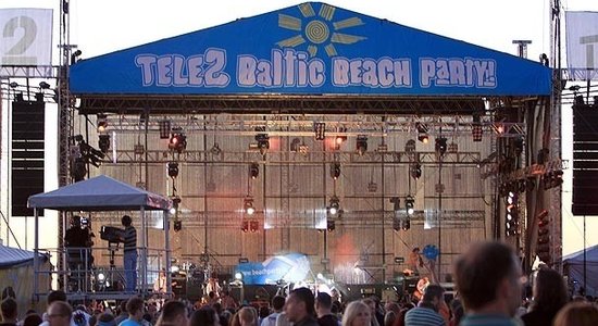 ‘Tele2 Baltic Beach Party’ iekārto festivāla teritoriju
