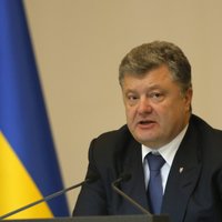 Ukraina nepadosies Maskavas šantāžai, bet ir gatava sarunām, pauž Porošenko