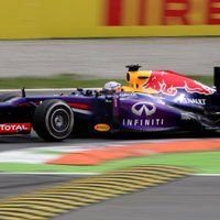 'Red Bull' ātrākie arī otrajā treniņā Indijas GP