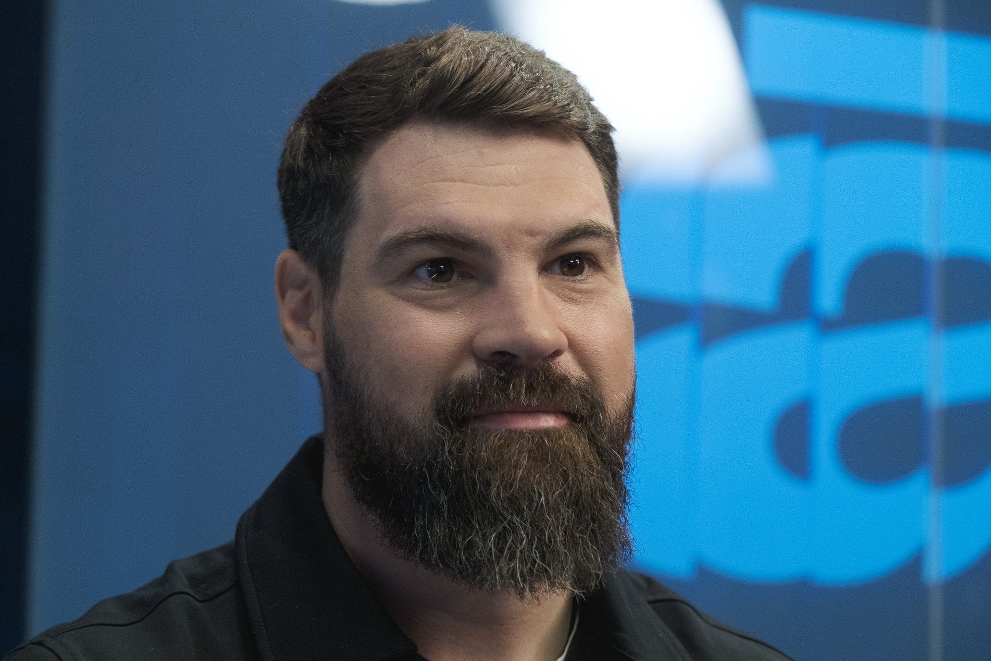 "Neredzu jēgu braukt, ja nesapņo par medaļām" – Daugaviņš Latvijas izlasei paredz labas sekmes PČ