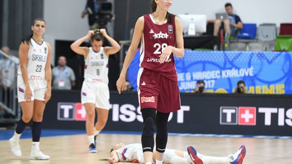 Basketbols, Latvija - Serbija, Kristine Vitola, Ana Dabovic (#23)