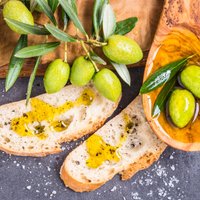 Диетологи: самый здоровый перекус — это оливки
