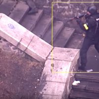 Video: Kā berkutietis Abroskins šāva pa Eiromaidana dalībniekiem Kijevā
