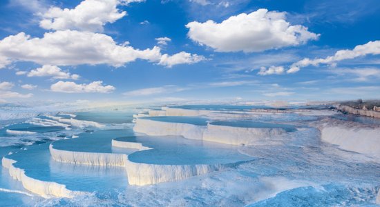 10 fantastiski skaisti un ļoti dažādi dabas brīnumi, kas iedvesmos ceļojumiem