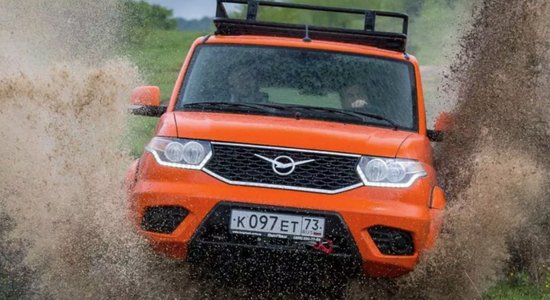 UAZ gatavo konkurentu 'Toyota Land Cruiser' apvidniekam