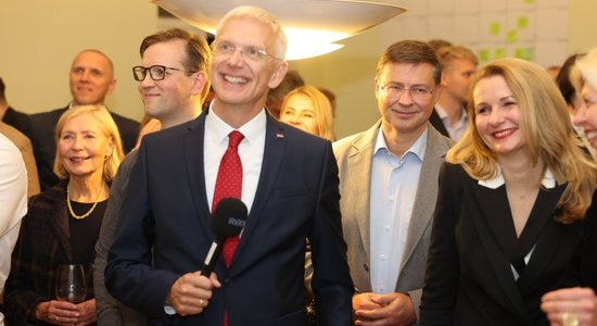 Партийный рейтинг SKDS возглавляет "Новое Единство"; в тройке лидеров Нацобъединение и "Латвия на первом месте"