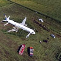 "Тяги не хватало, высота падала". Пилот Airbus прокомментировал аварийную посадку в поле
